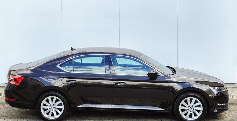 Skoda Superb cena 109900 przebieg: 65428, rok produkcji 2021 z Częstochowa małe 277